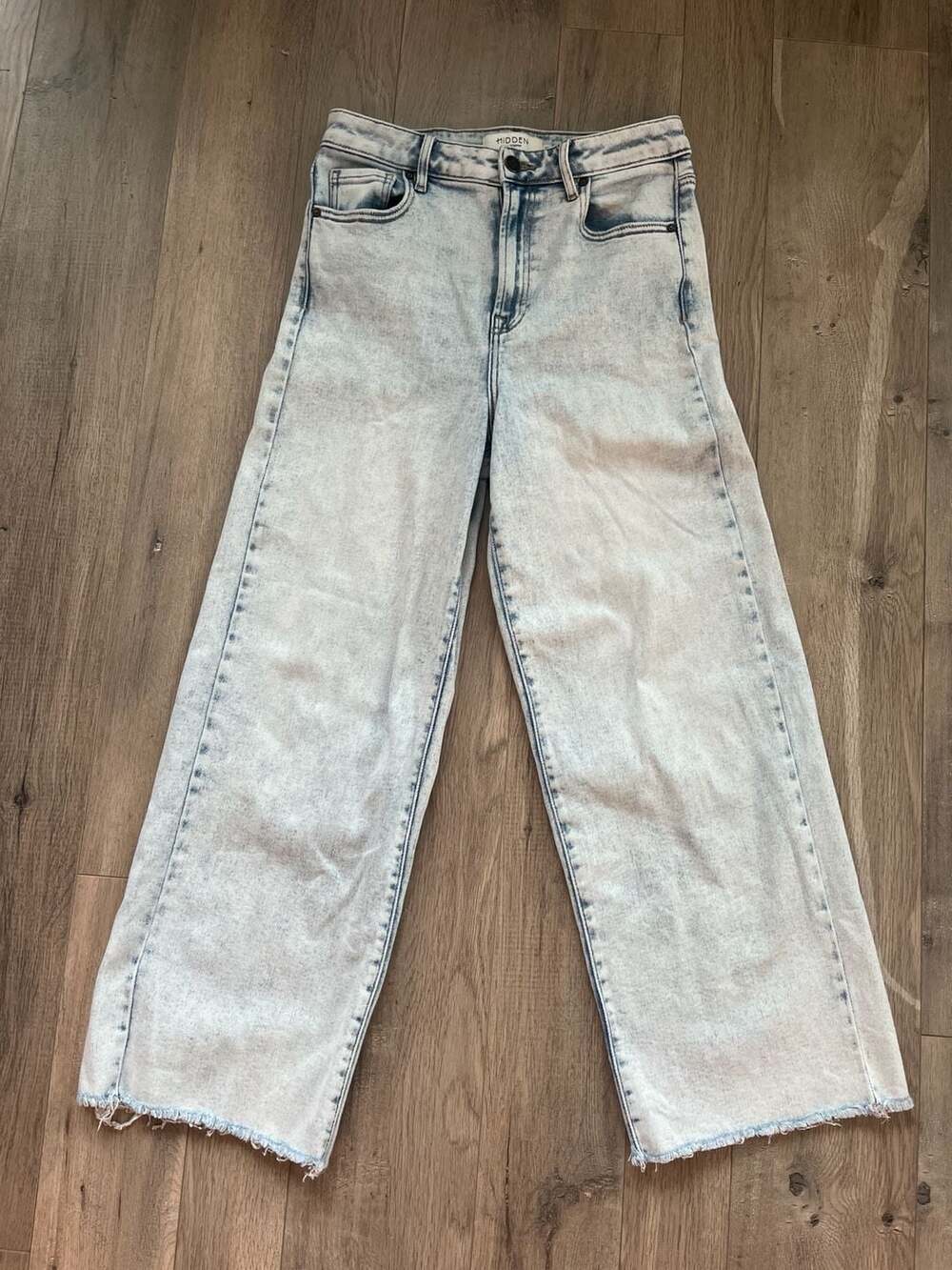 Hidden Los Angeles Light Wash Wide Leg Raw Hem Jeans Size 28